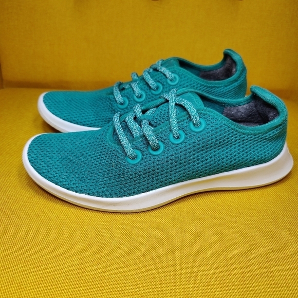 Allbirds Tree Runners Green Lightweight Sneakers Women’s Shoes Size 6 - Picture 1 of 8
